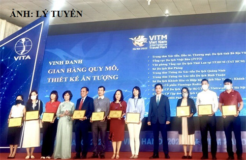 Trên 2.000 khách tham quan gian hàng Du lịch Bình Thuận tại VITM Hà Nội 